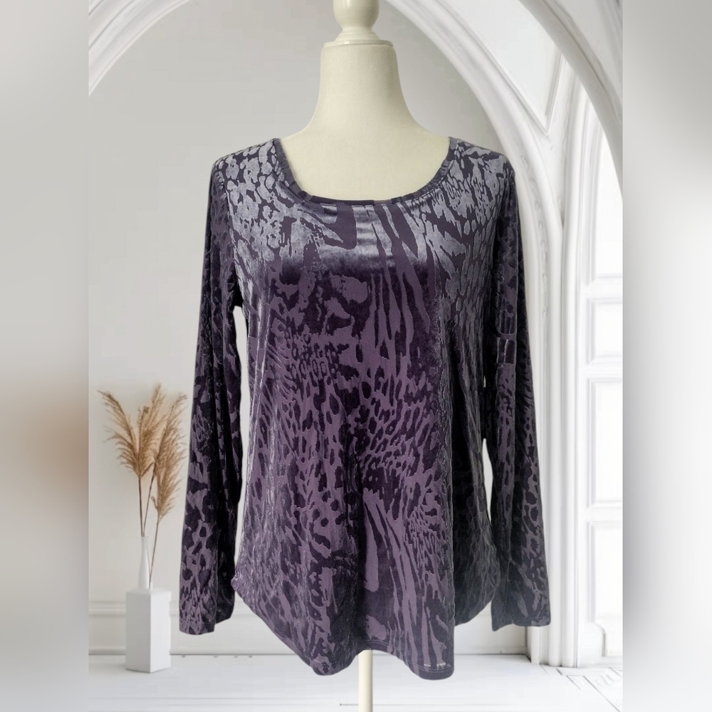 Simply Vera Wang Women's Purple Velvet Animal Print Blouse Size Medium - NWT